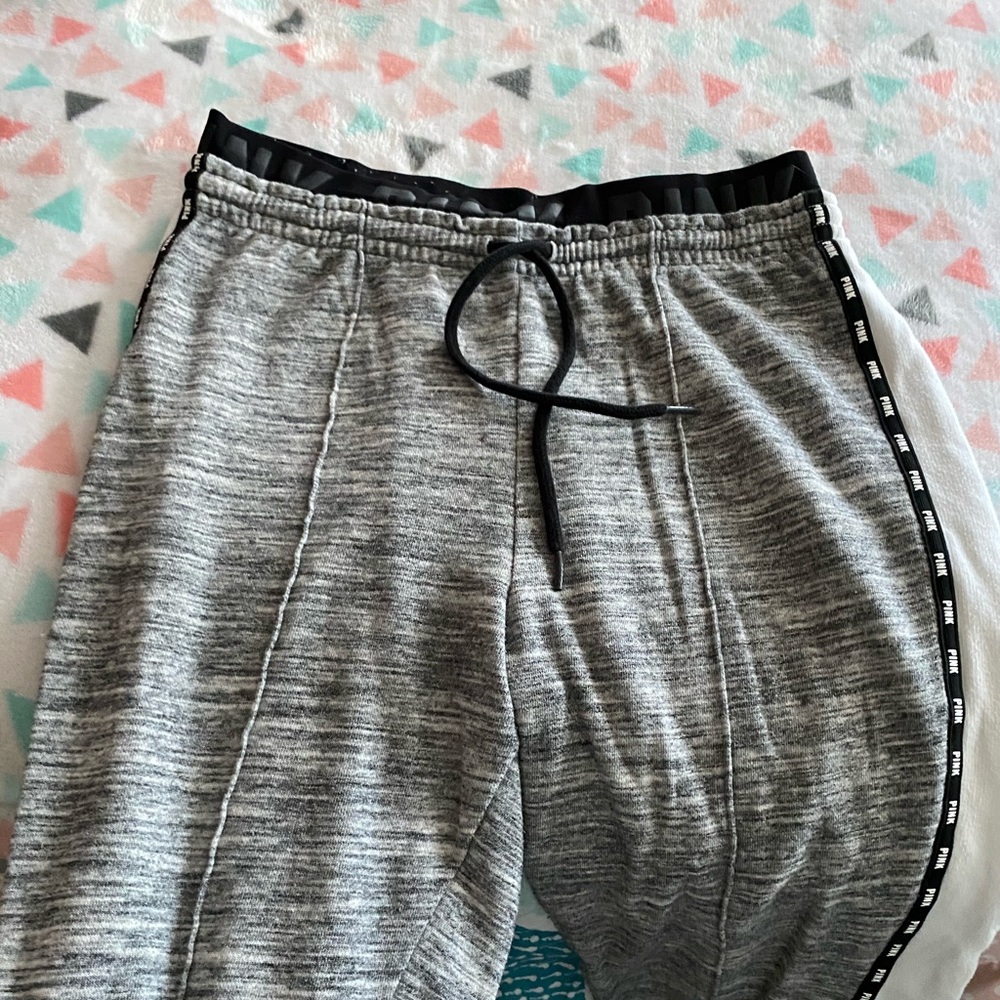 Victoria’s Secret pink sweatpants sz med